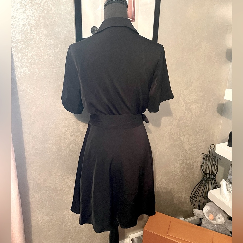 Elegant Black Wrap Dress - Picture 5 of 9